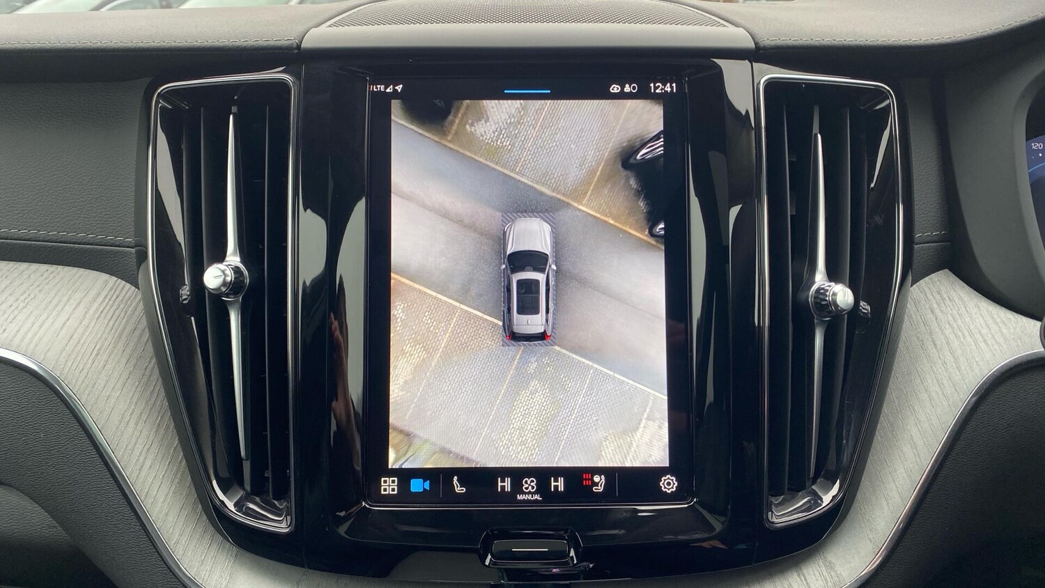 Used Volvo XC60 2025 for sale - 77455263: Photo 19