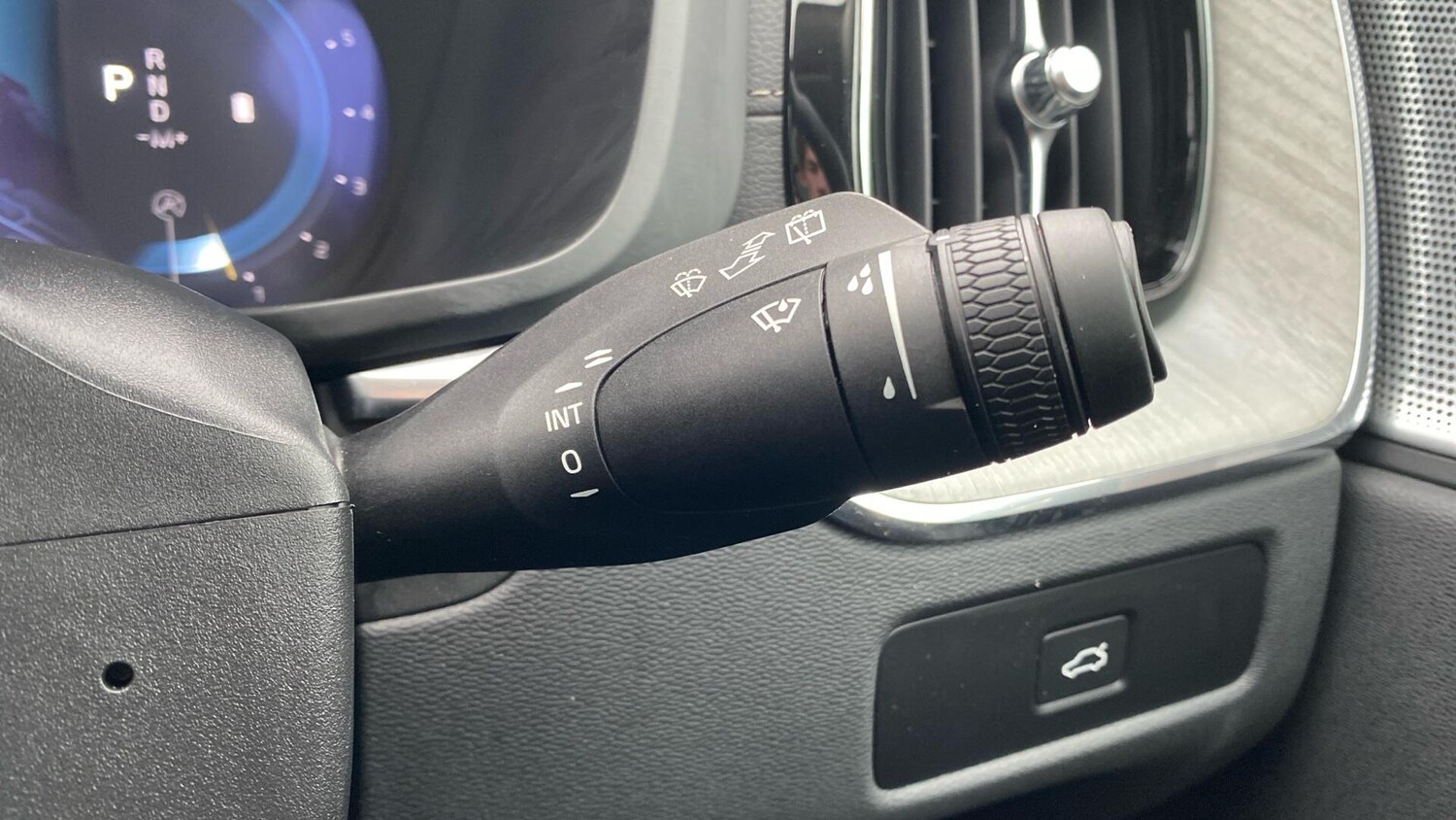 Used Volvo XC60 2025 for sale - 77455263: Photo 23