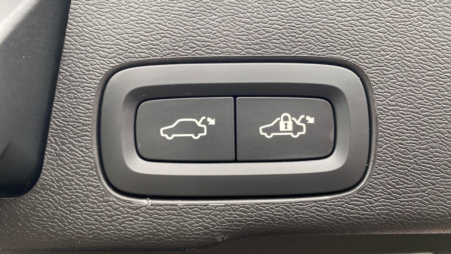 Used Volvo XC60 2025 for sale - 77455263: Photo 35