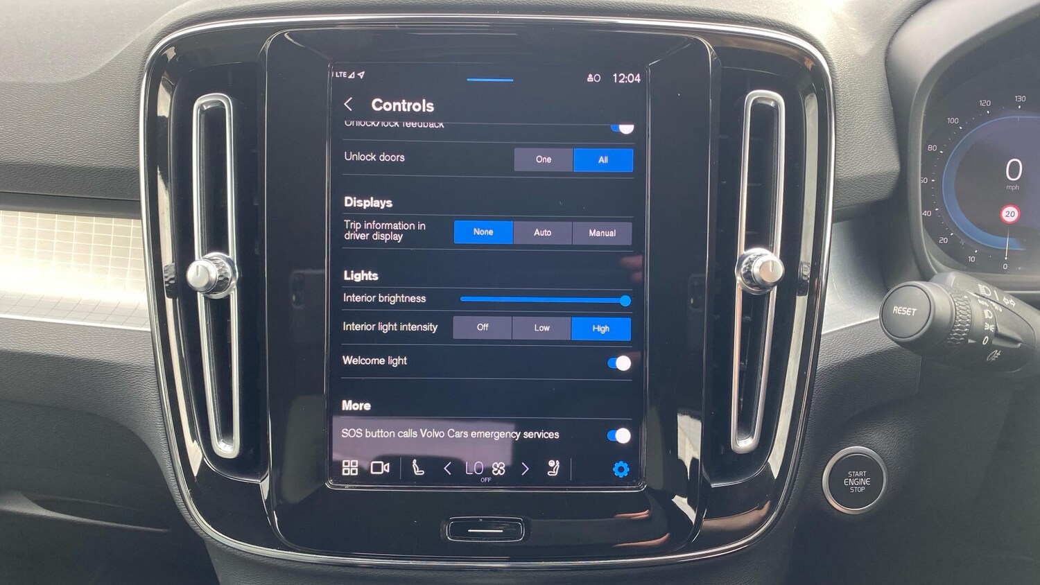 Used Volvo XC40 for sale - 77825270: Photo 16