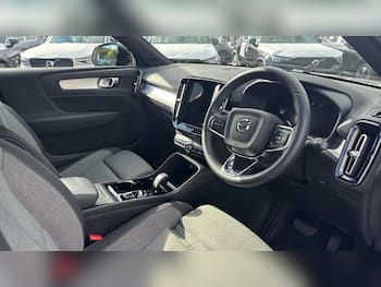 Used Volvo XC40 2023 for sale - 79831592: Photo