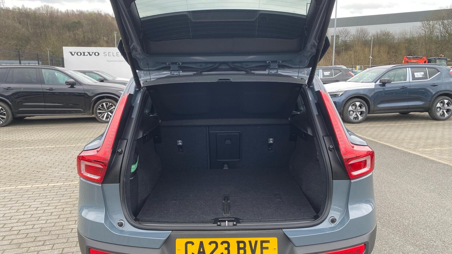 Used Volvo XC40 2023 for sale - 77839785: Photo 13