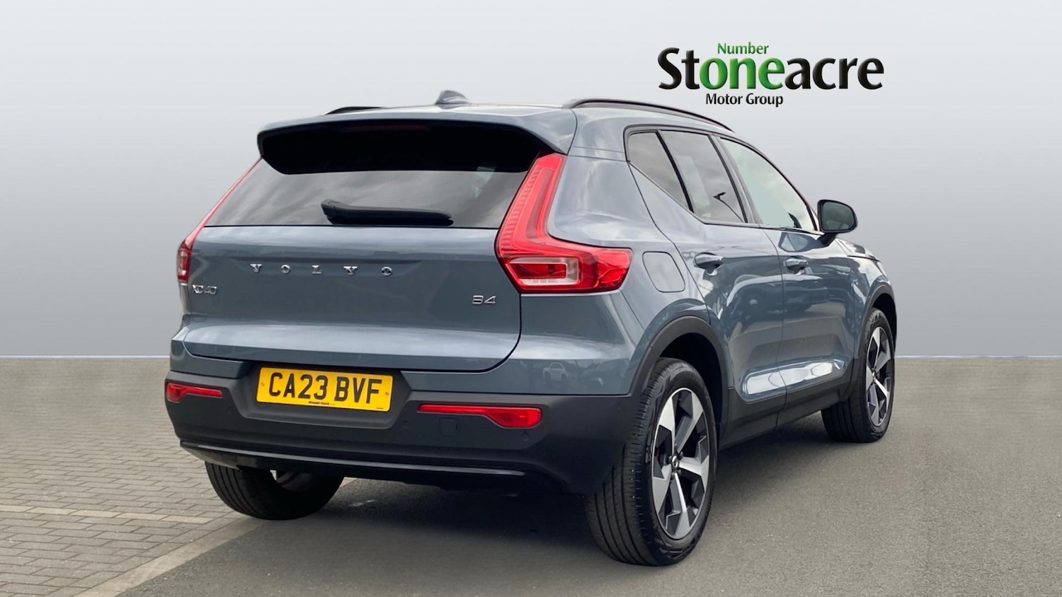Used Volvo XC40 2023 for sale - 77839785: Photo 2