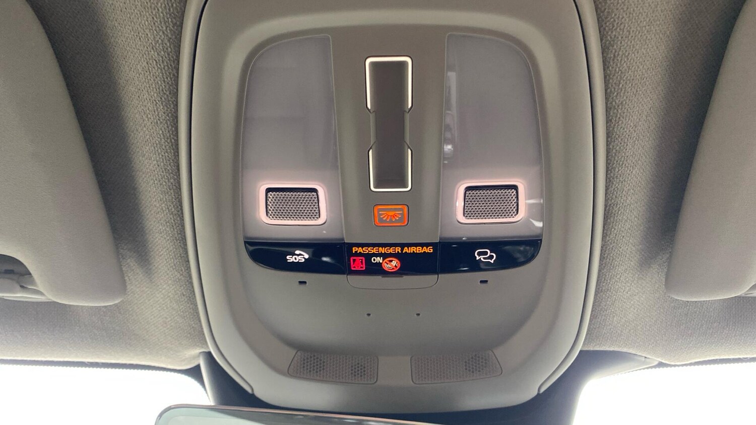 Used Volvo XC40 2023 for sale - 77839785: Photo 28