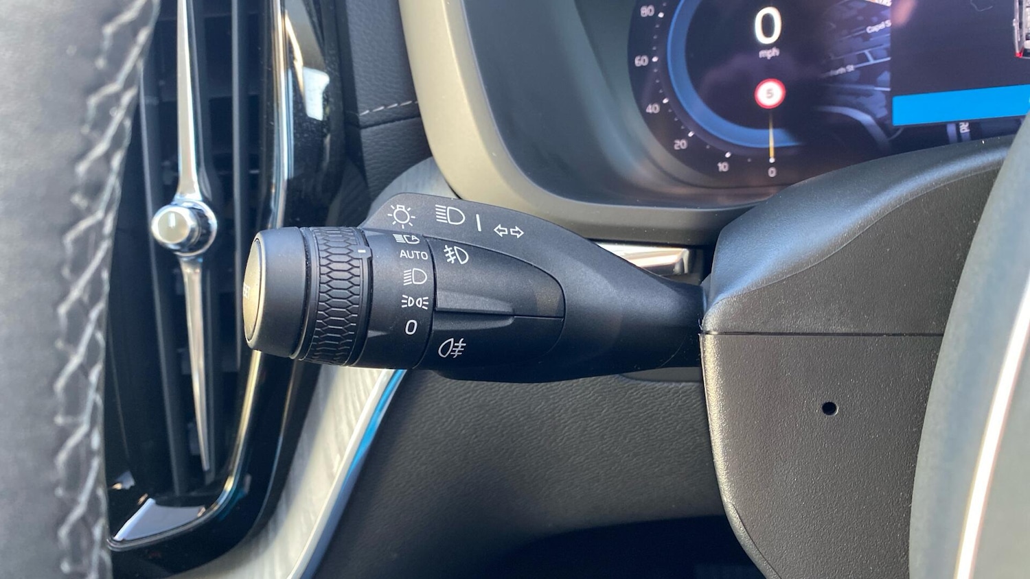 Used Volvo XC60 2025 for sale - 76612853: Photo 21