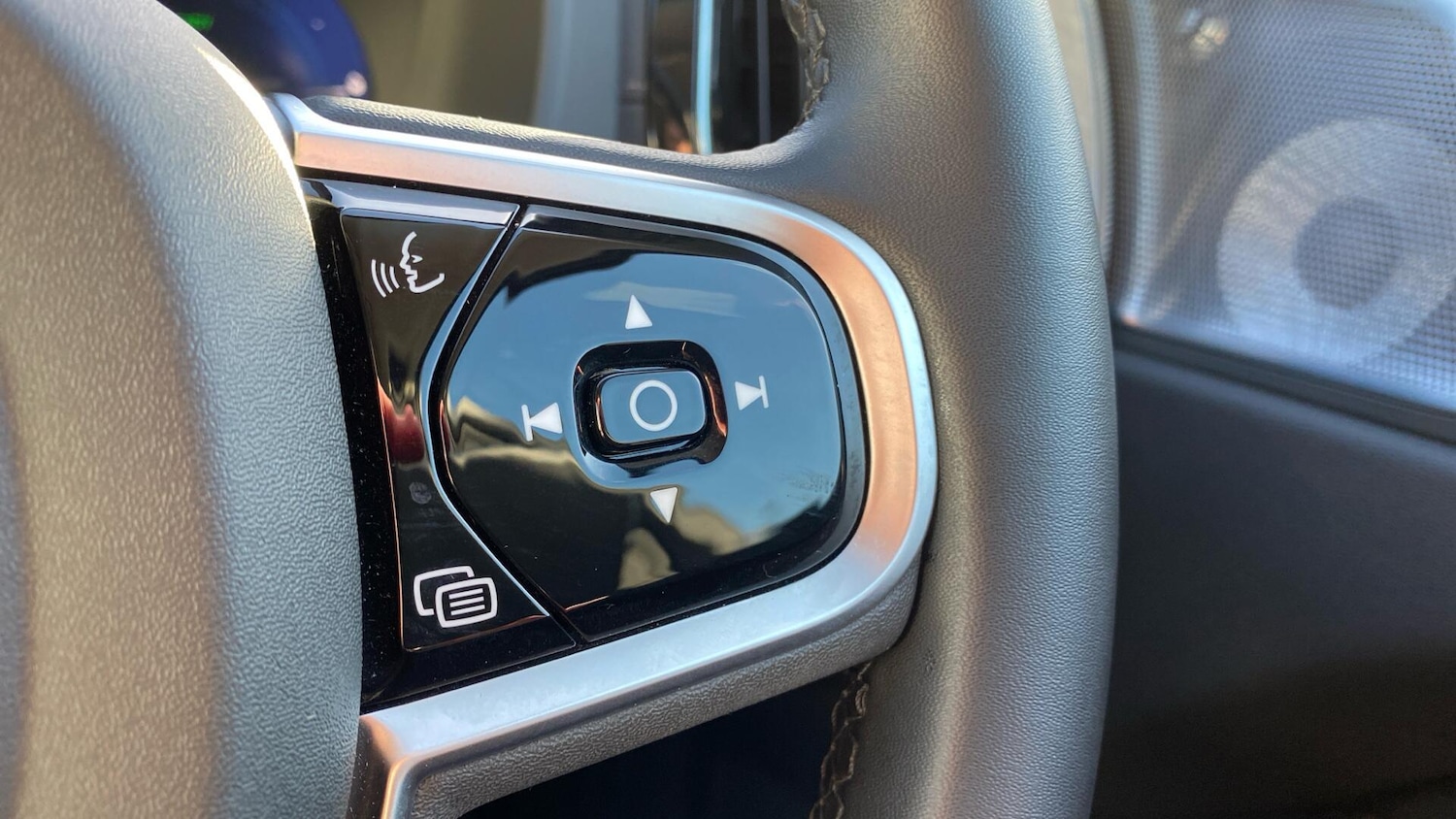 Used Volvo XC60 2025 for sale - 76612853: Photo 23