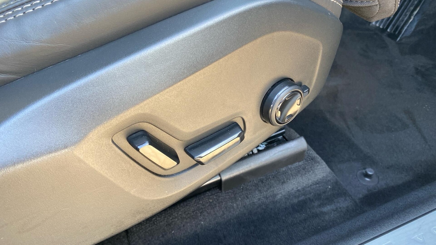 Used Volvo XC60 2025 for sale - 76612853: Photo 31