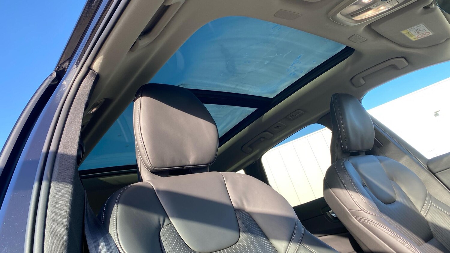 Used Volvo XC60 2025 for sale - 76612853: Photo 32