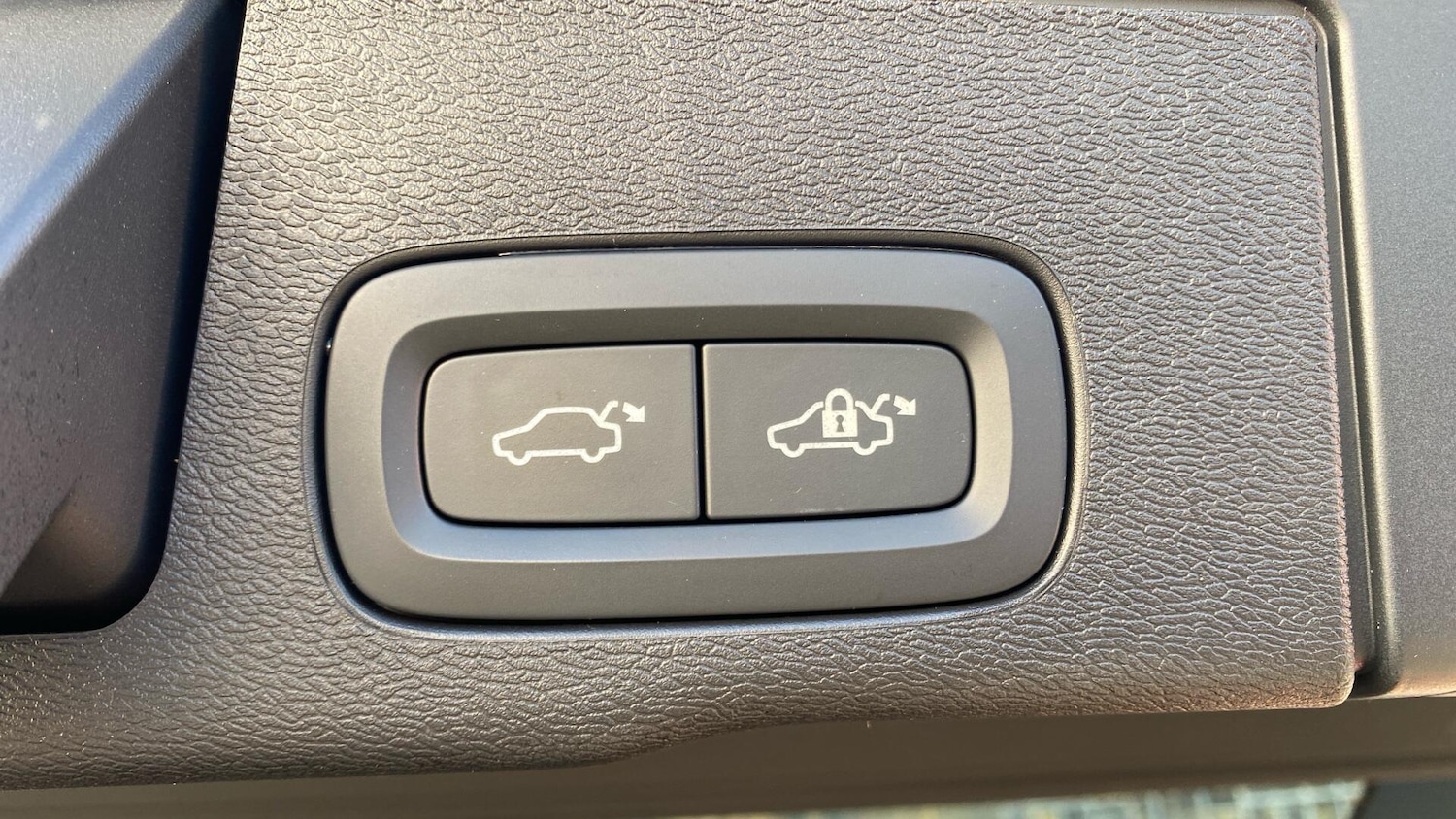 Used Volvo XC60 2025 for sale - 76612853: Photo 36