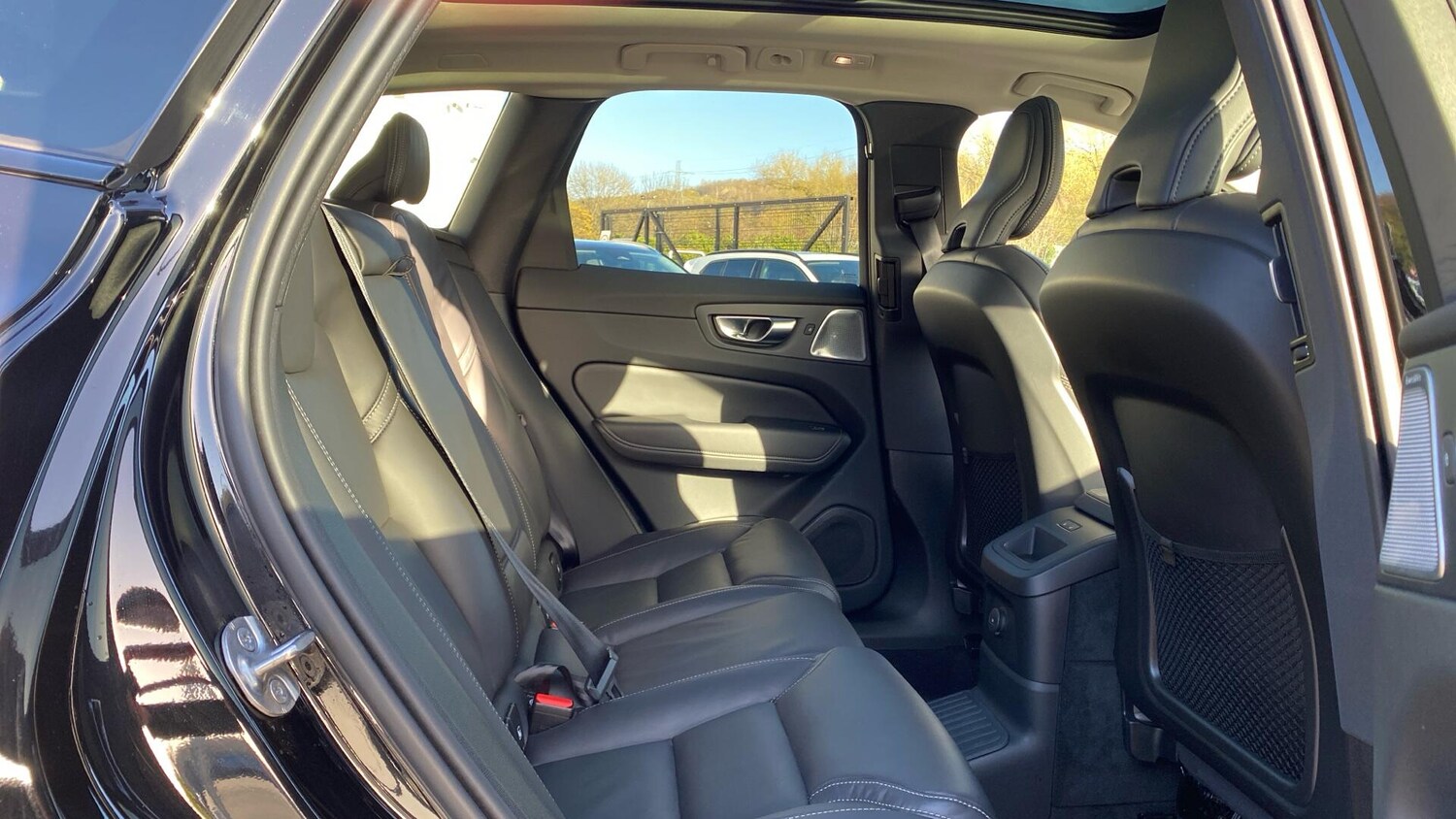 Used Volvo XC60 2025 for sale - 76612853: Photo 7