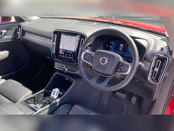 Used Volvo XC40 2023 for sale - 78965736: Photo