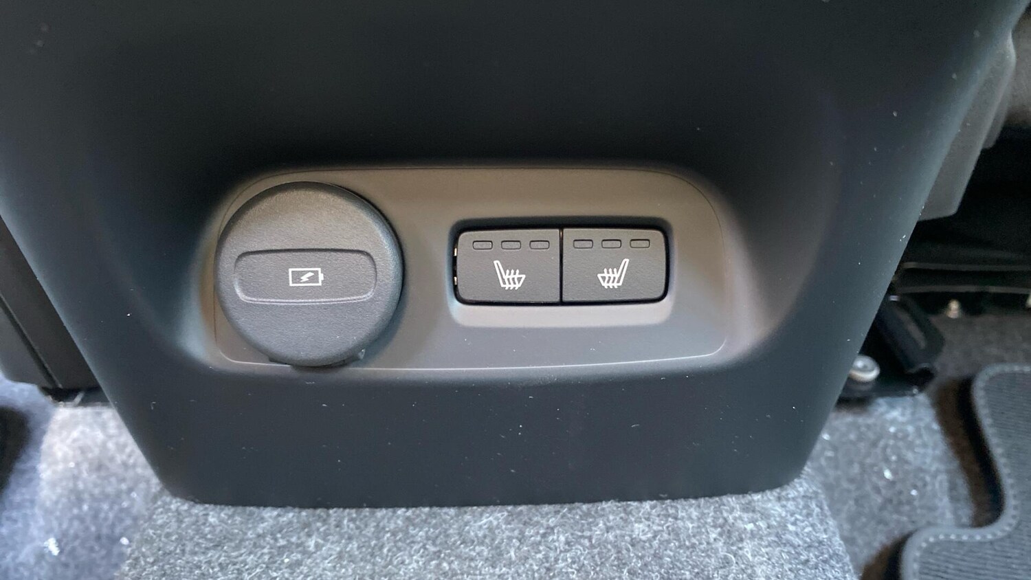 Used Volvo XC40 2026 for sale - 77898508: Photo 31