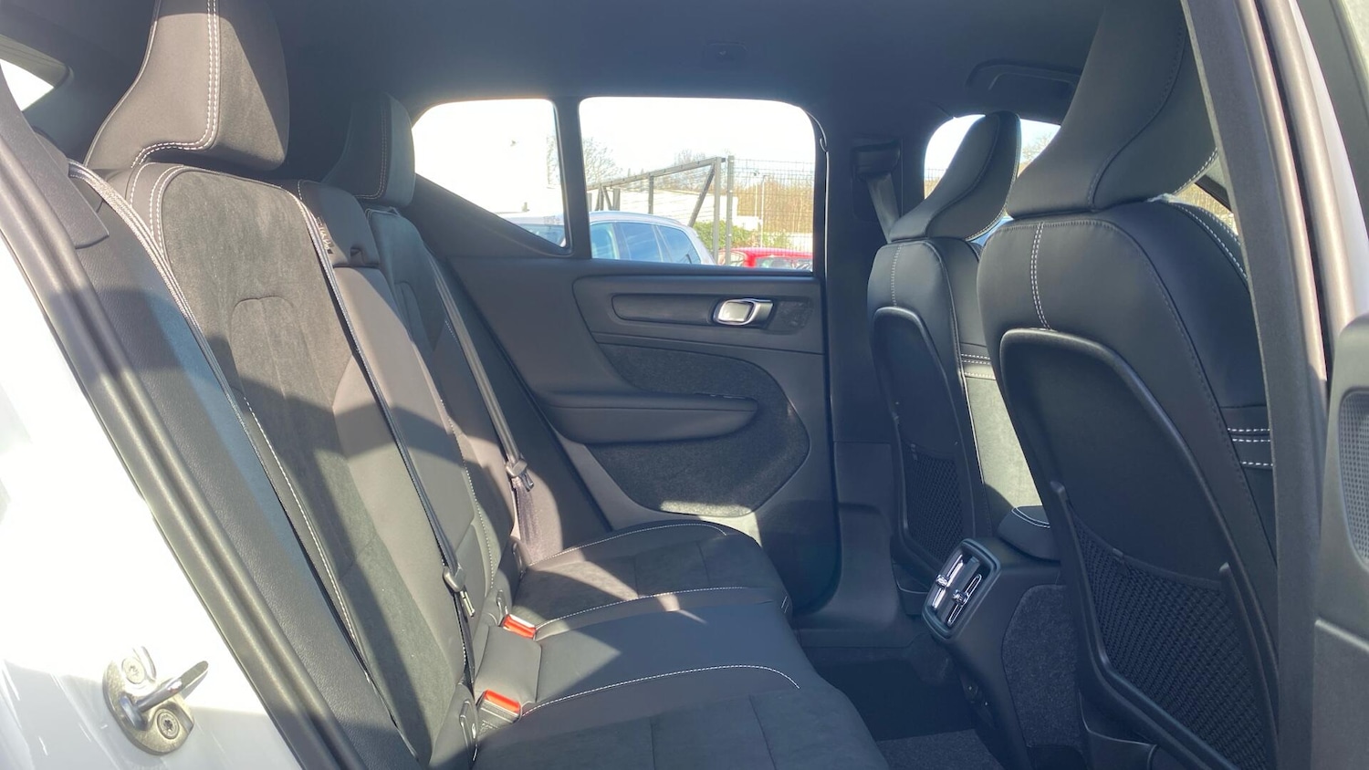 Used Volvo XC40 2026 for sale - 77898508: Photo 6