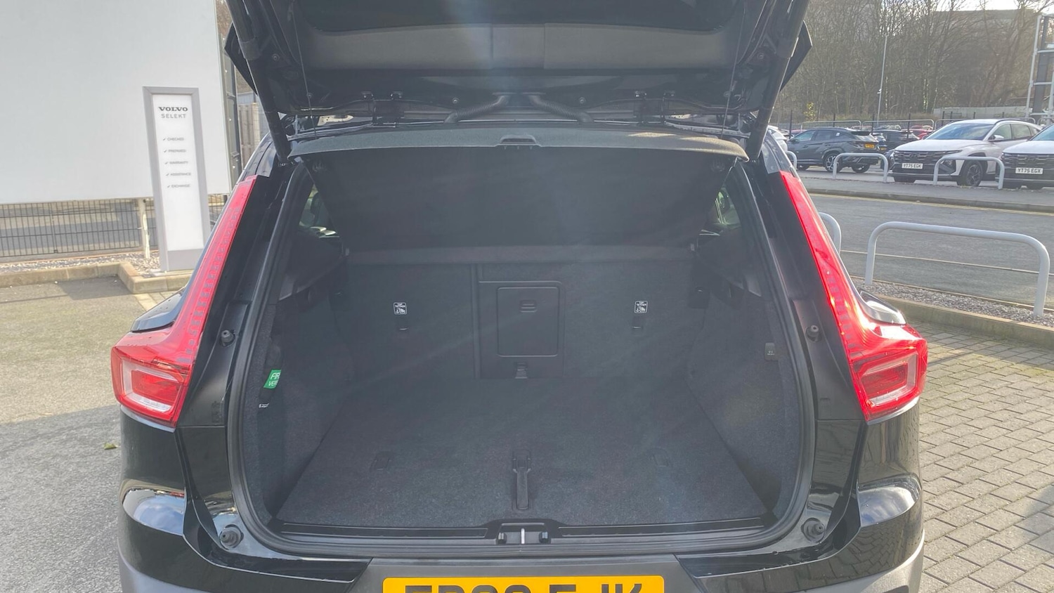 Used Volvo XC40 2023 for sale - 76936269: Photo 13