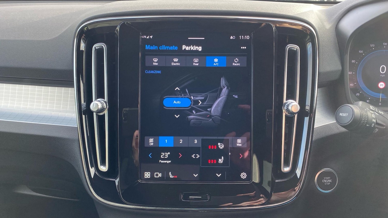 Used Volvo XC40 2023 for sale - 76936269: Photo 15