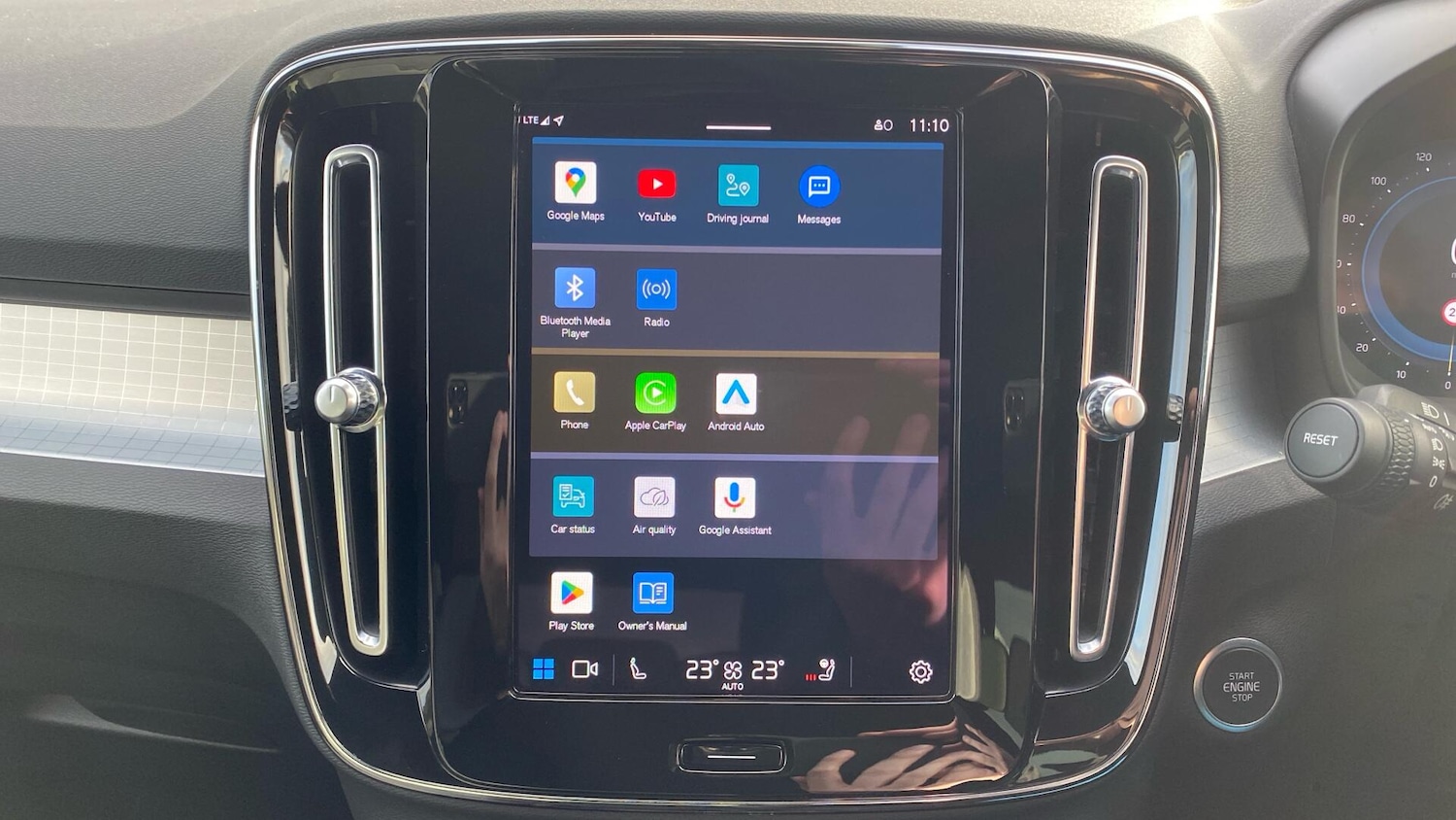 Used Volvo XC40 2023 for sale - 76936269: Photo 17