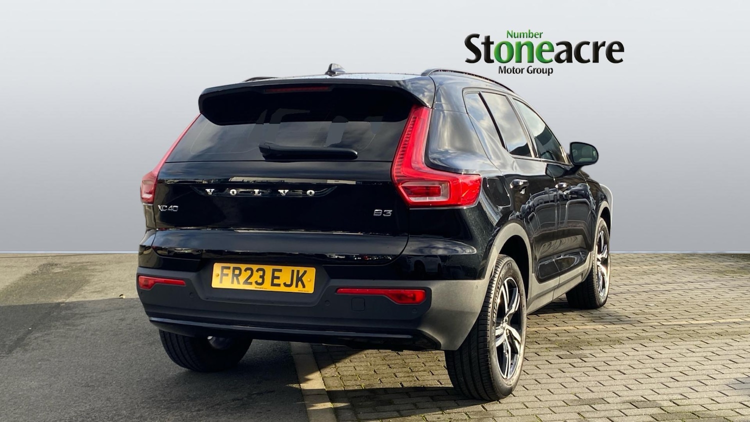 Used Volvo XC40 2023 for sale - 76936269: Photo 2