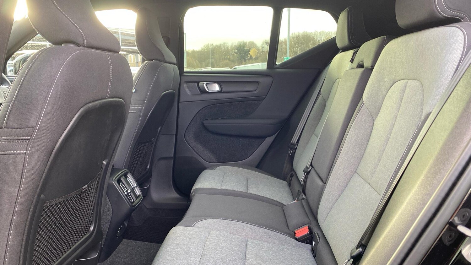 Used Volvo XC40 2023 for sale - 76936269: Photo 32