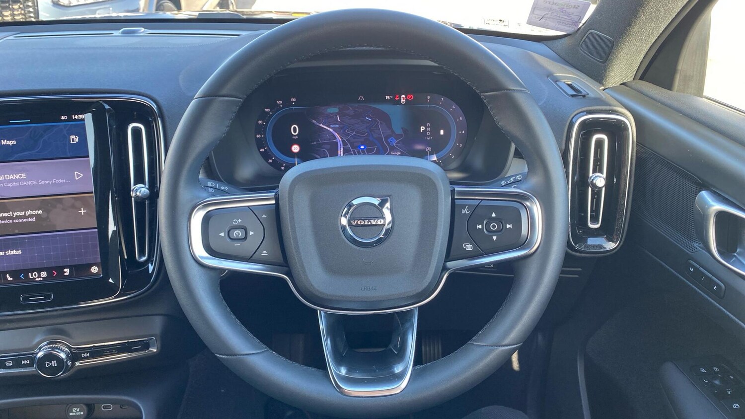 Used Volvo XC40 2023 for sale - 77768928: Photo 10