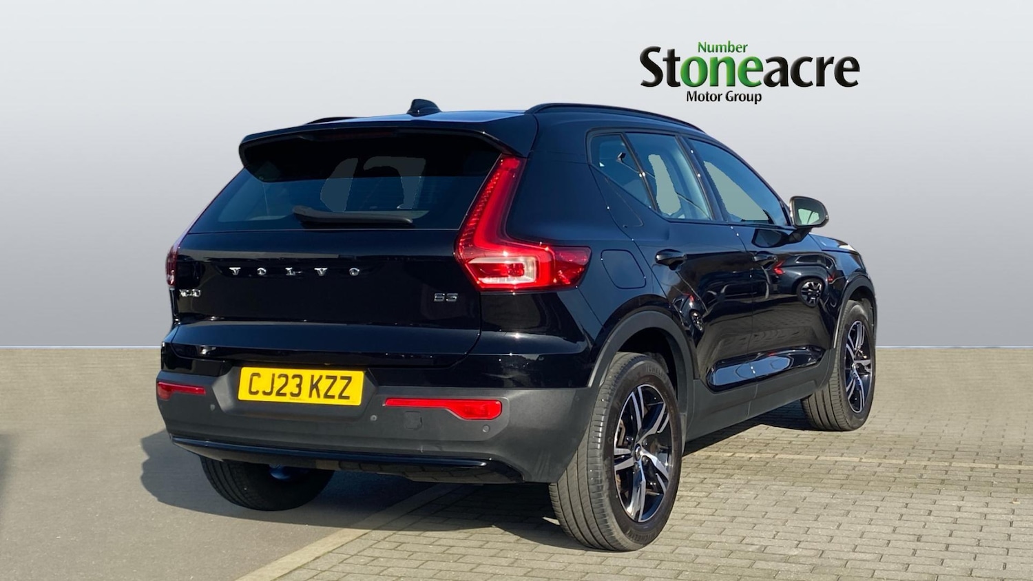 Used Volvo XC40 2023 for sale - 77768928: Photo 2