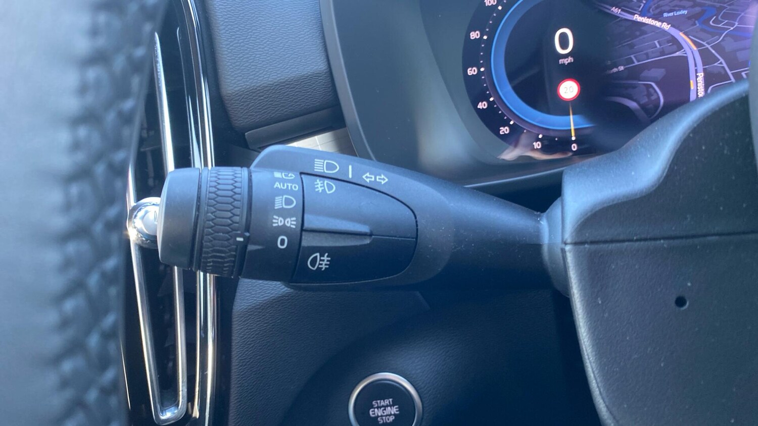 Used Volvo XC40 2023 for sale - 77768928: Photo 20