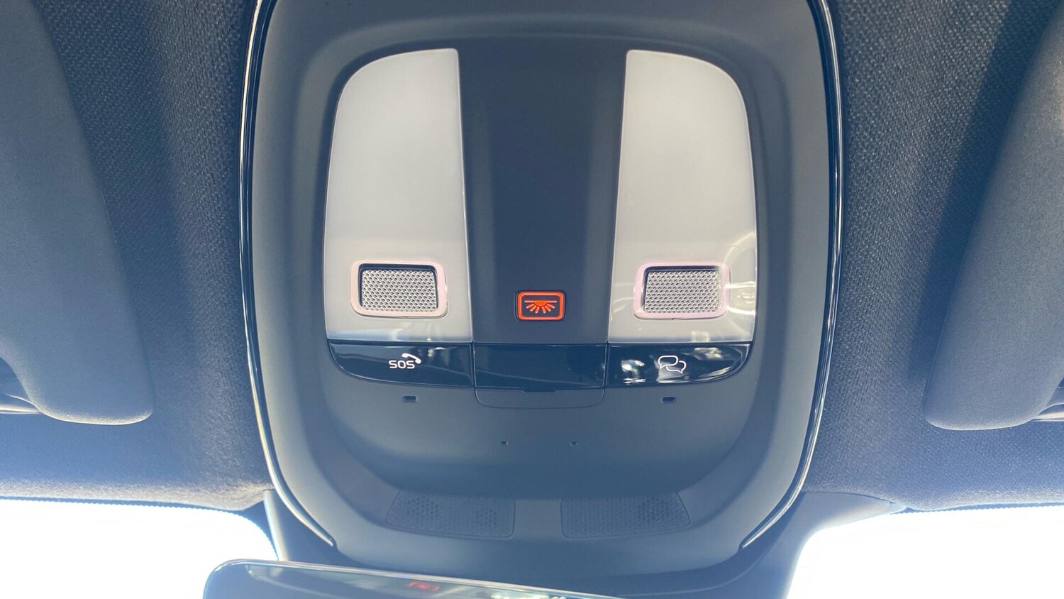 Used Volvo XC40 2023 for sale - 77768928: Photo 28