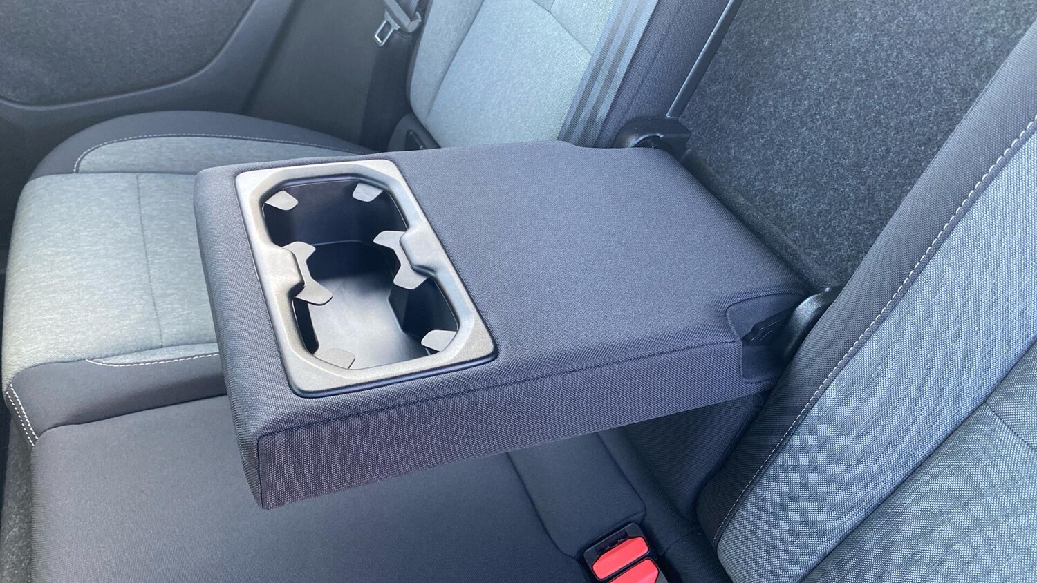 Used Volvo XC40 2023 for sale - 77768928: Photo 33