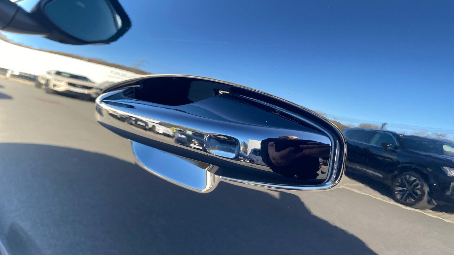 Used Volvo XC40 2023 for sale - 77768928: Photo 38