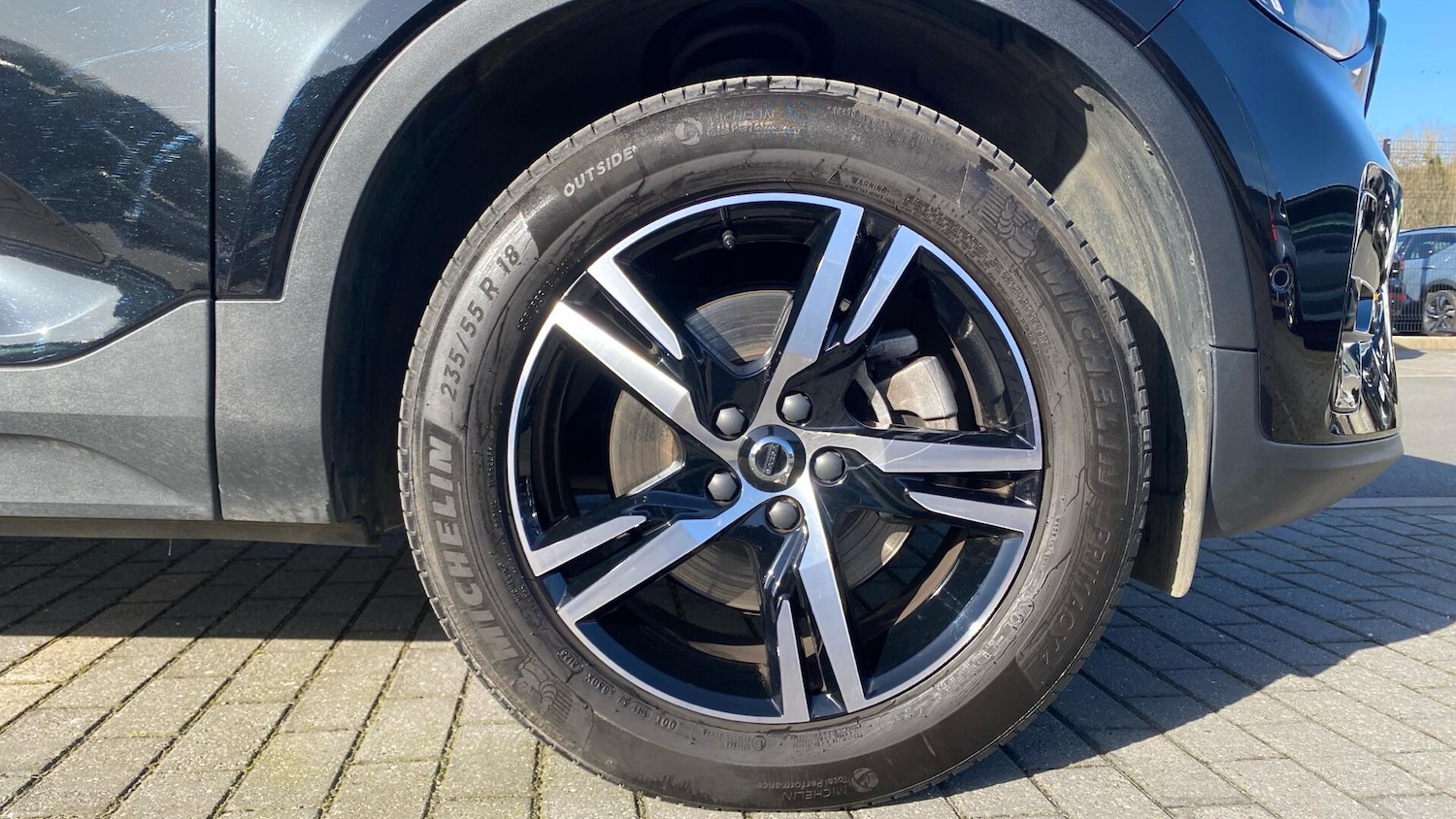 Used Volvo XC40 2023 for sale - 77768928: Photo 9