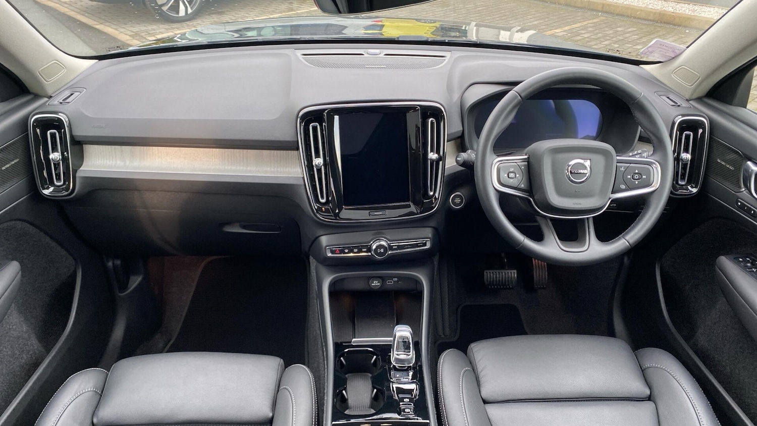 Used Volvo XC40 for sale - 77267108: Photo 10