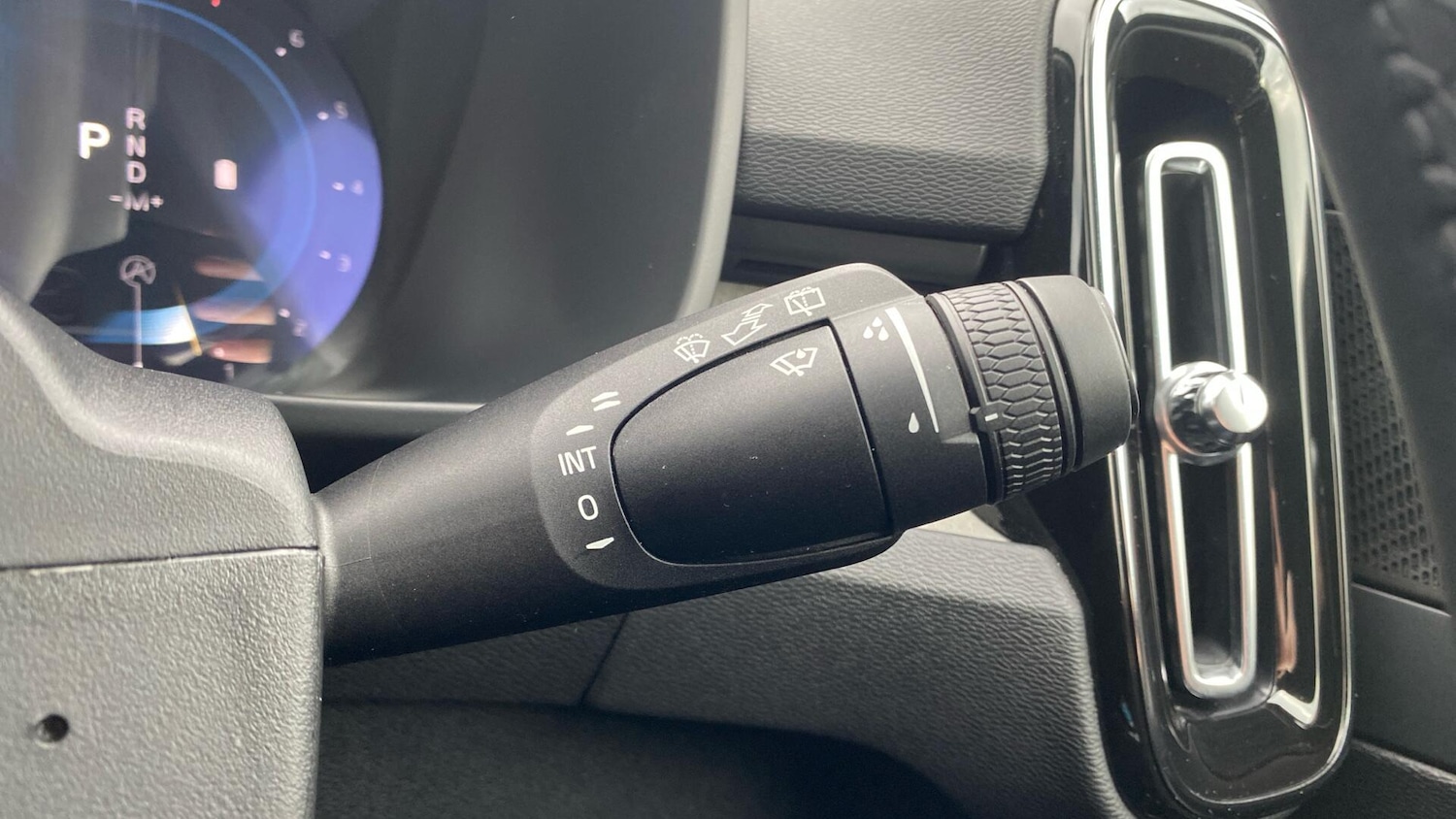 Used Volvo XC40 for sale - 77267108: Photo 36