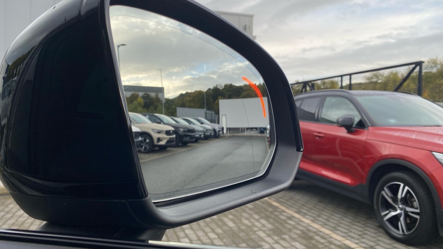 Used Volvo XC40 for sale - 77267108: Photo 40