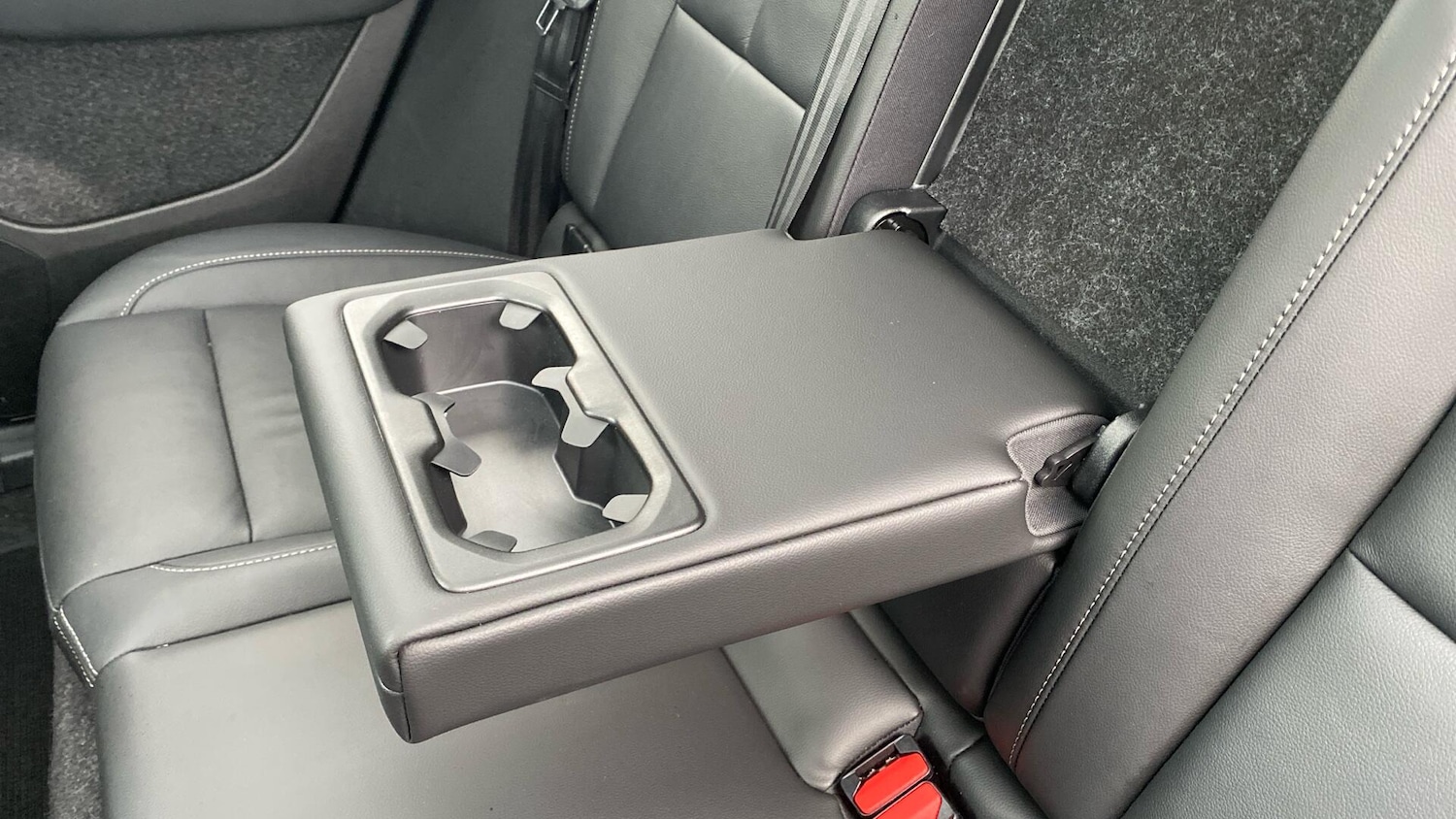 Used Volvo XC40 for sale - 77267108: Photo 41