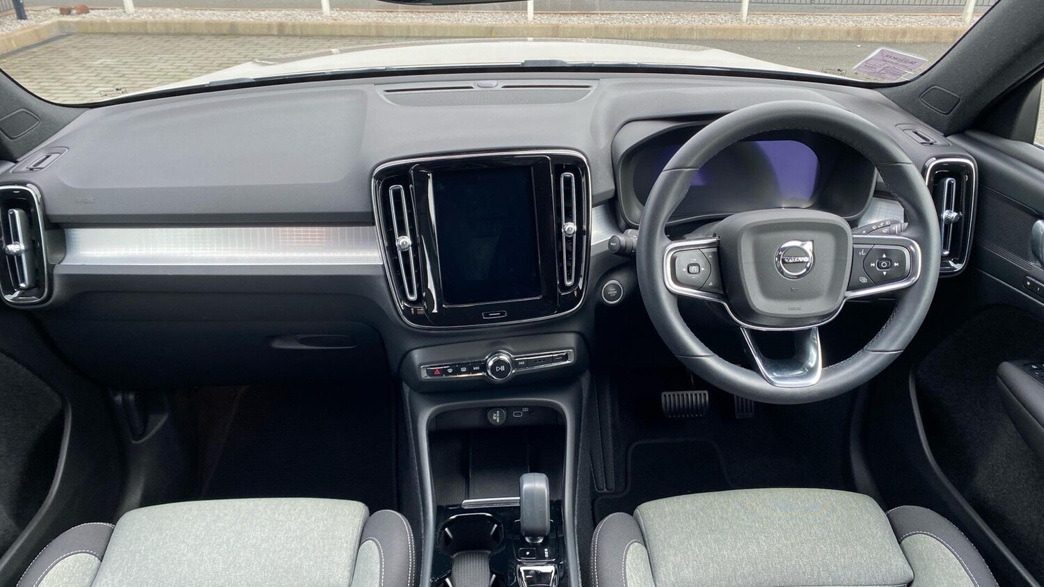 Used Volvo XC40 2022 for sale - 77695939: Photo 11