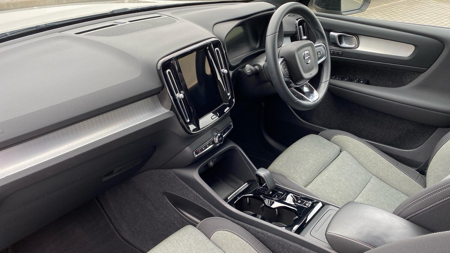 Used Volvo XC40 2022 for sale - 77695939: Photo 13