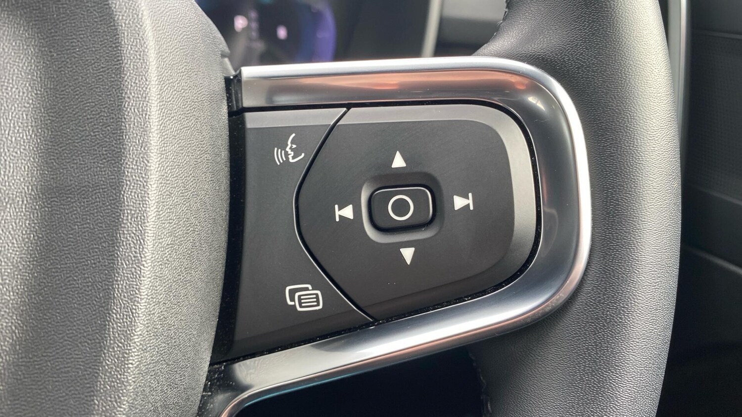 Used Volvo XC40 2022 for sale - 77695939: Photo 18