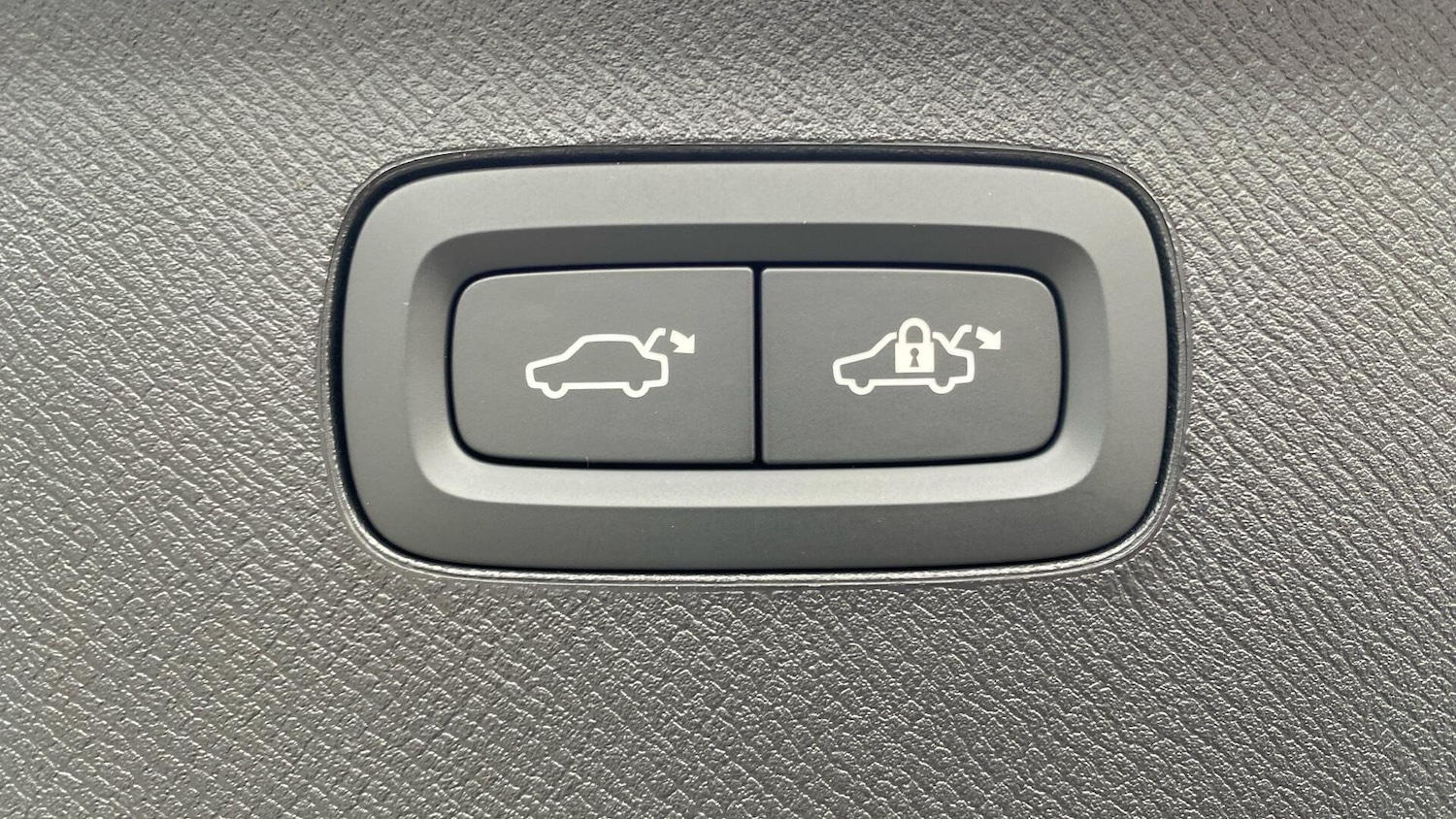 Used Volvo XC90 2026 for sale - 78058860: Photo 25