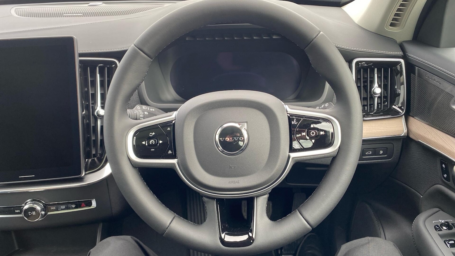 Used Volvo XC90 2026 for sale - 78058860: Photo 33