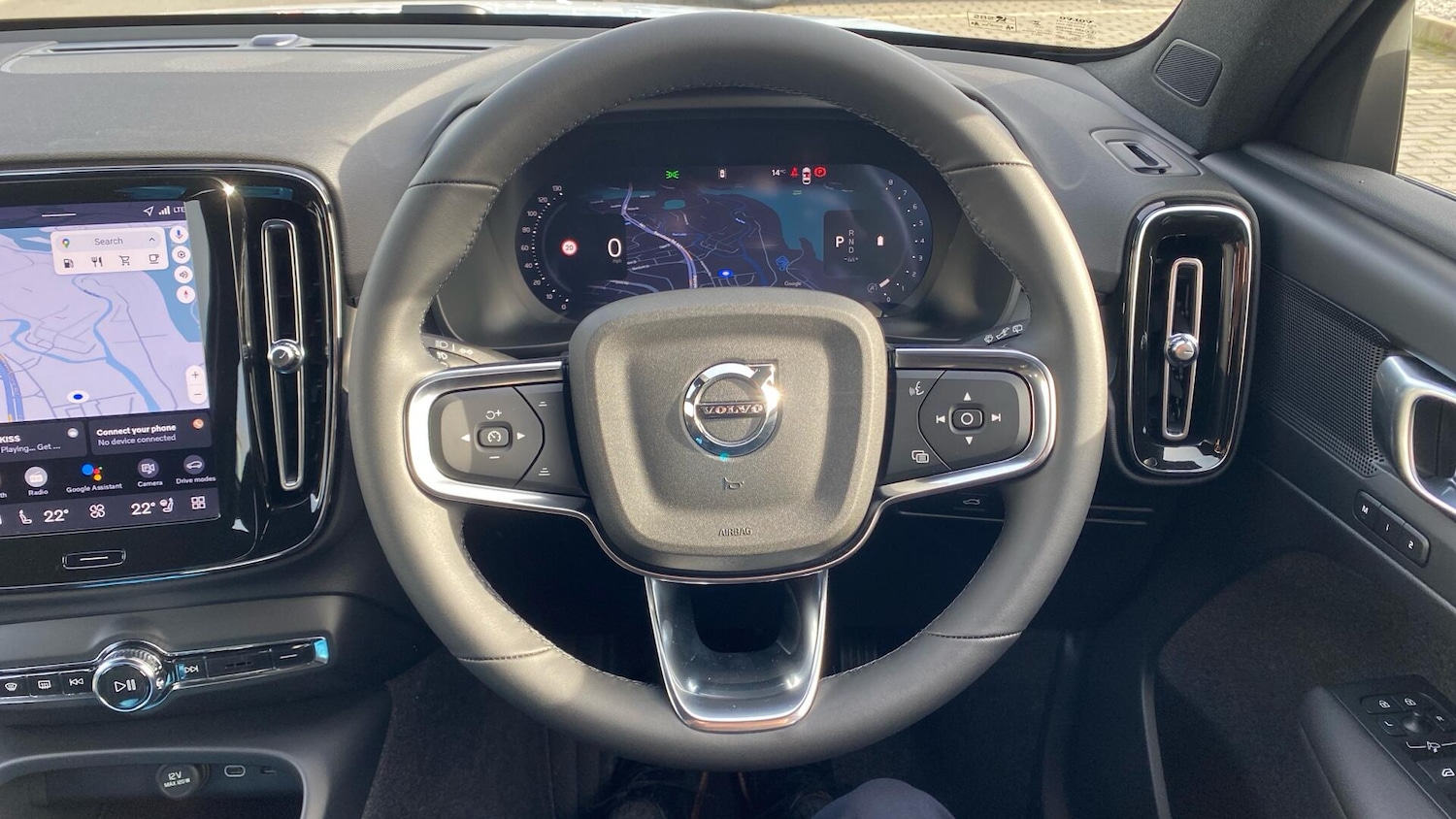 Used Volvo XC40 2025 for sale - 76432575: Photo 10