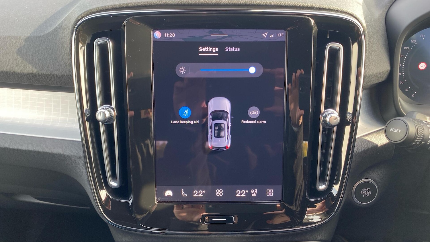 Used Volvo XC40 2025 for sale - 76432575: Photo 14