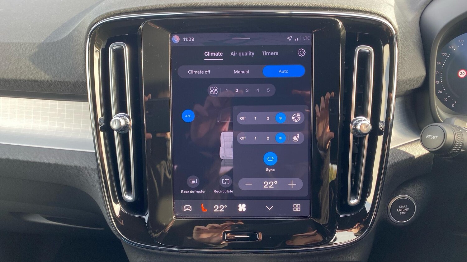 Used Volvo XC40 2025 for sale - 76432575: Photo 15