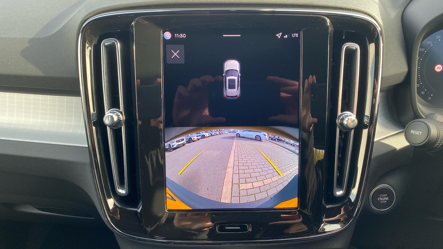 Used Volvo XC40 2025 for sale - 76432575: Photo 19