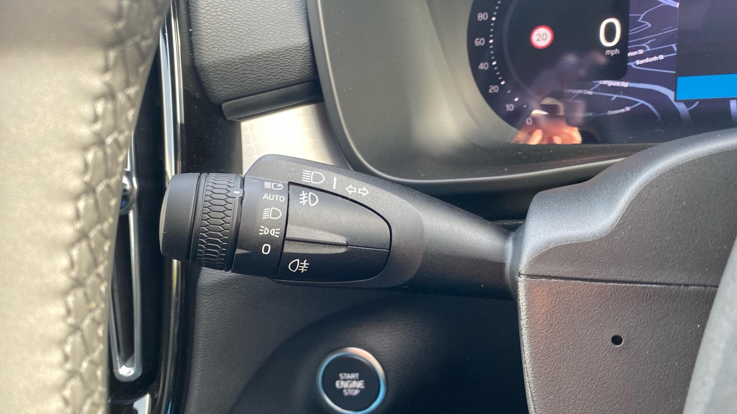 Used Volvo XC40 2025 for sale - 76432575: Photo 20