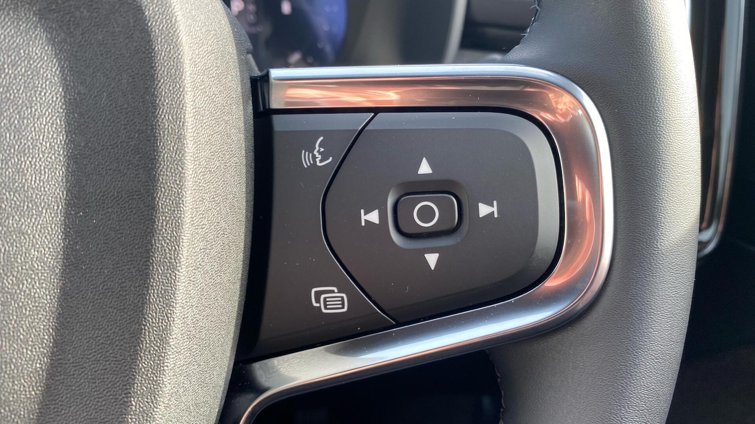 Used Volvo XC40 2025 for sale - 76432575: Photo 22