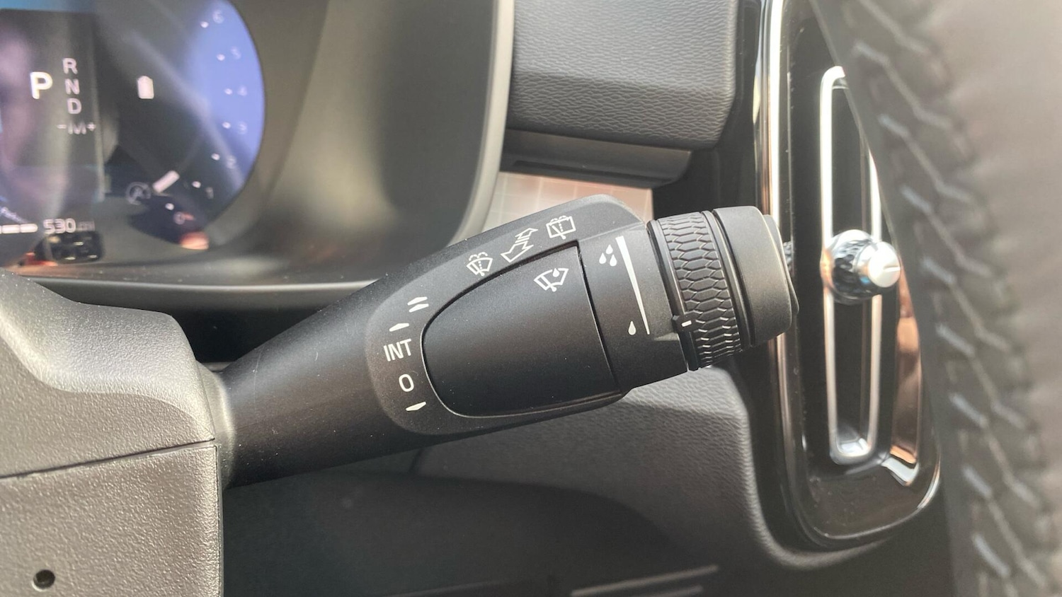 Used Volvo XC40 2025 for sale - 76432575: Photo 23