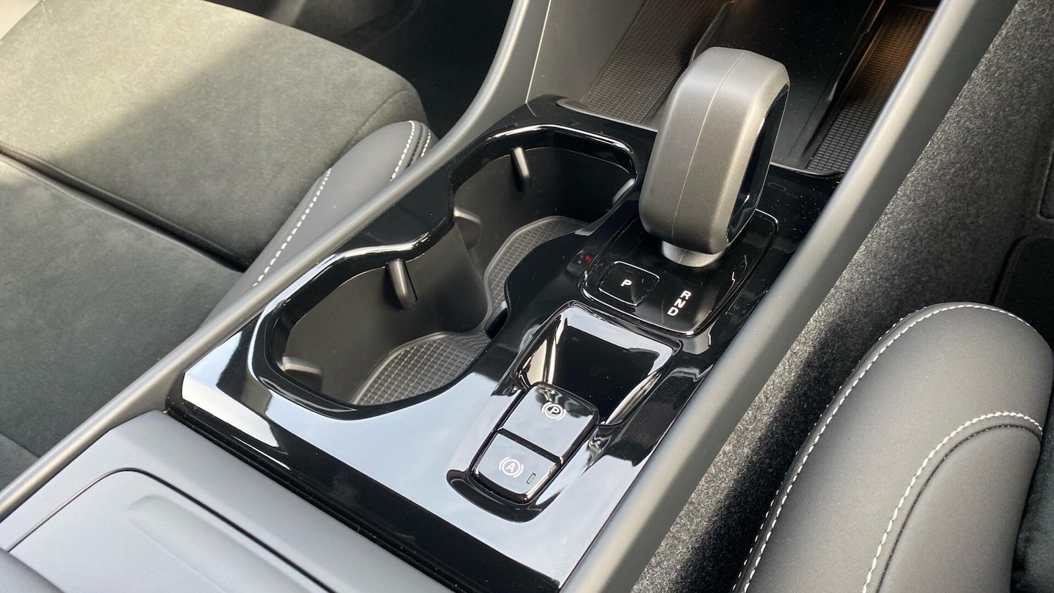 Used Volvo XC40 2025 for sale - 76432575: Photo 26