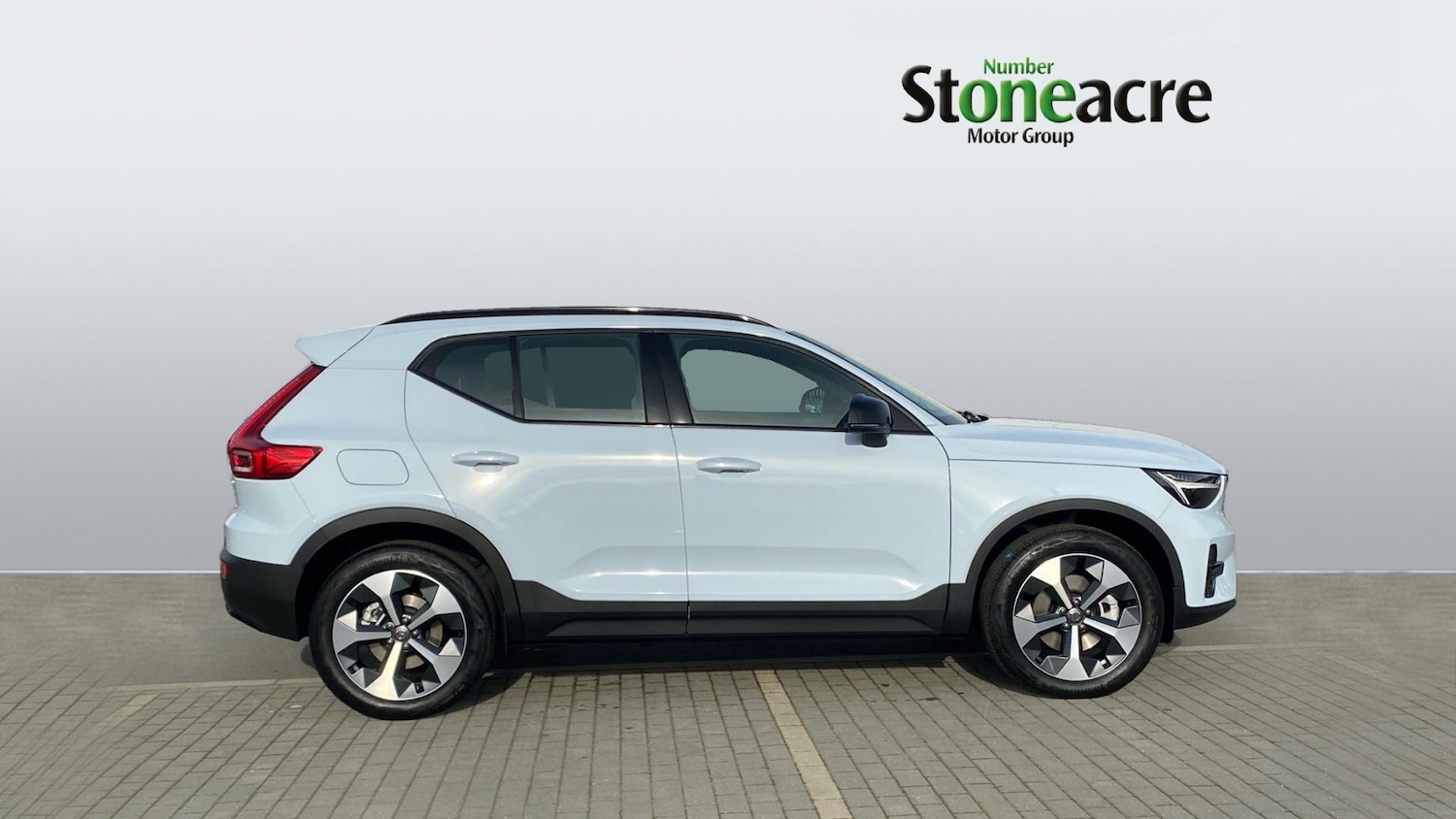 Used Volvo XC40 2025 for sale - 76432575: Photo 3