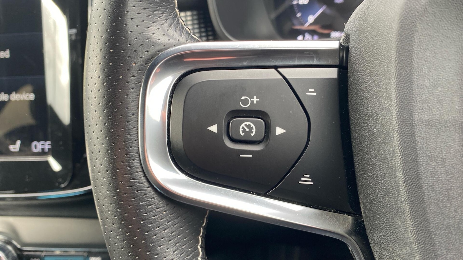 Used Volvo XC40 2021 for sale - 76349836: Photo 22