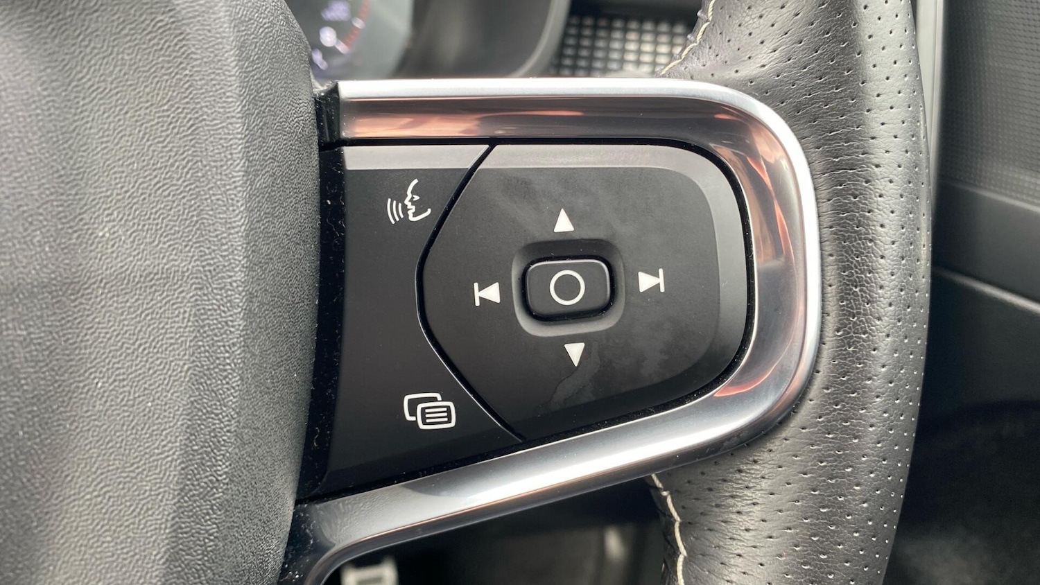 Used Volvo XC40 2021 for sale - 76349836: Photo 23