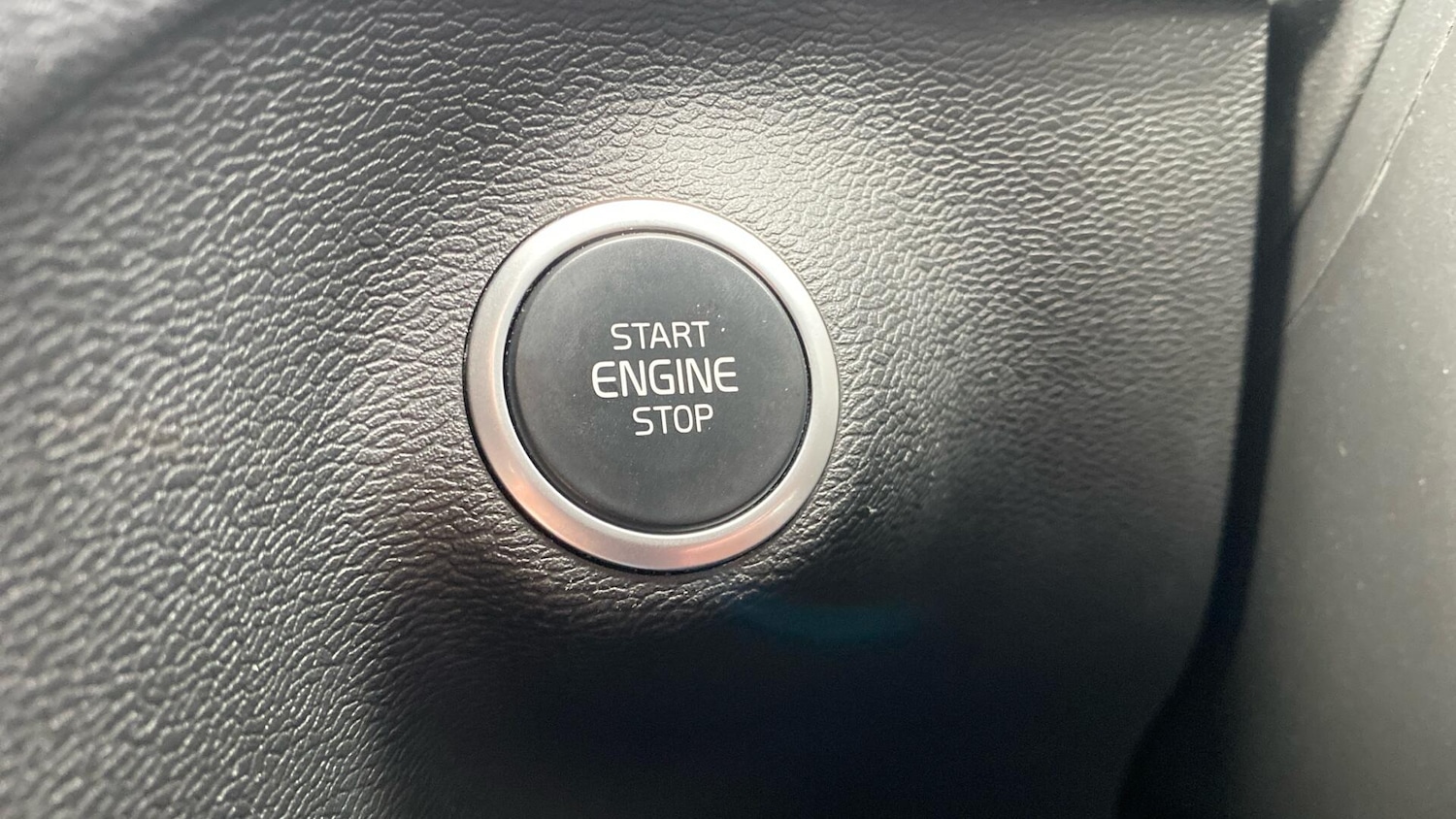 Used Volvo XC40 2021 for sale - 76349836: Photo 28